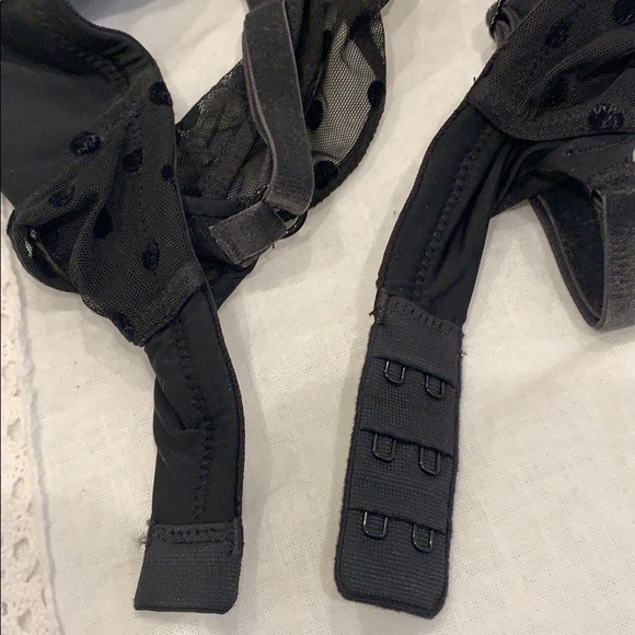 Black Victoria’s Secret Bra - Picture 4 of 5